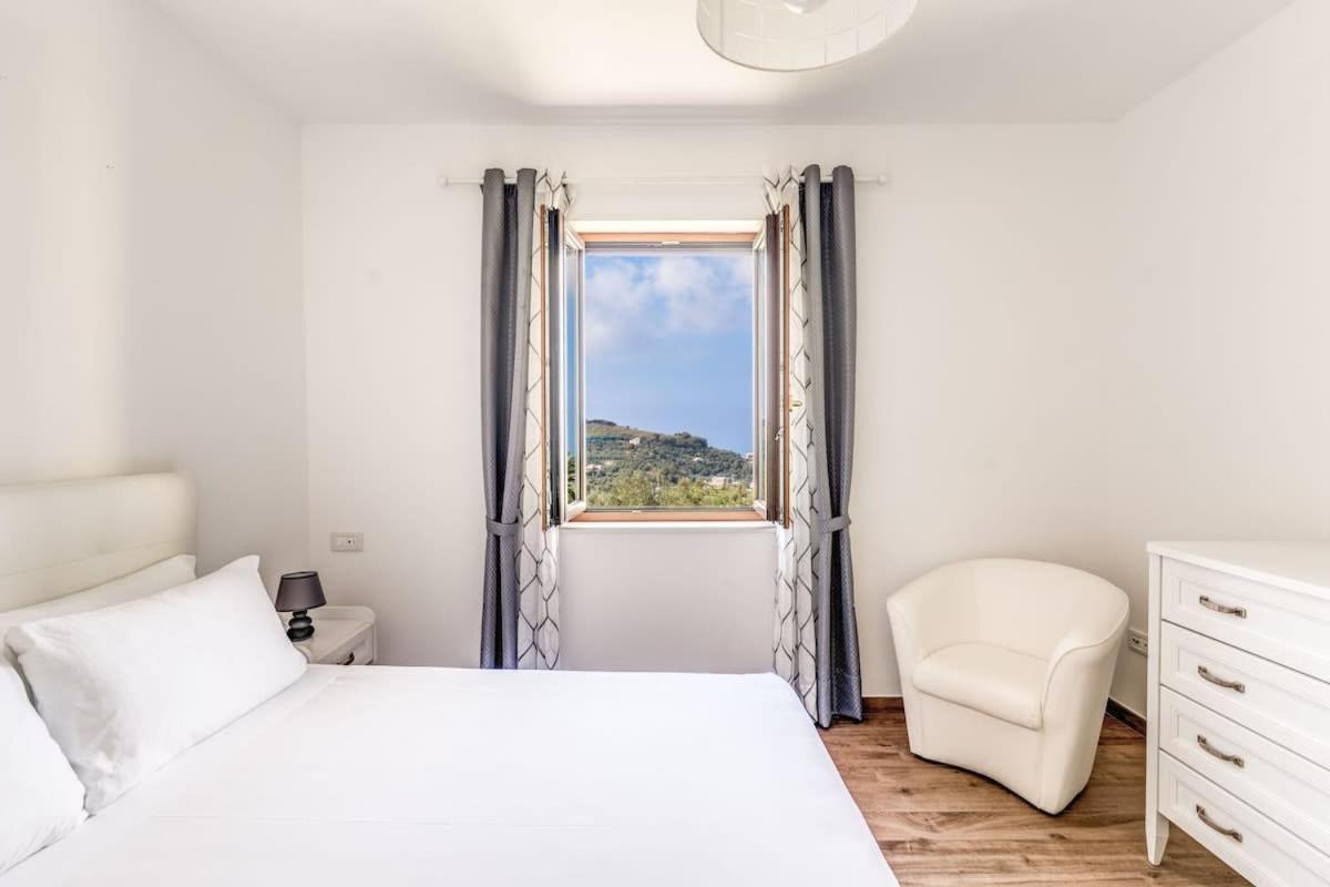 Villa Mimosa Rustic Elegance Views & Pool 马萨鲁布朗斯 外观 照片