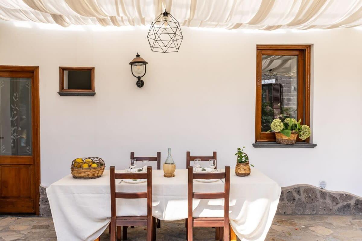 Villa Mimosa Rustic Elegance Views & Pool 马萨鲁布朗斯 外观 照片