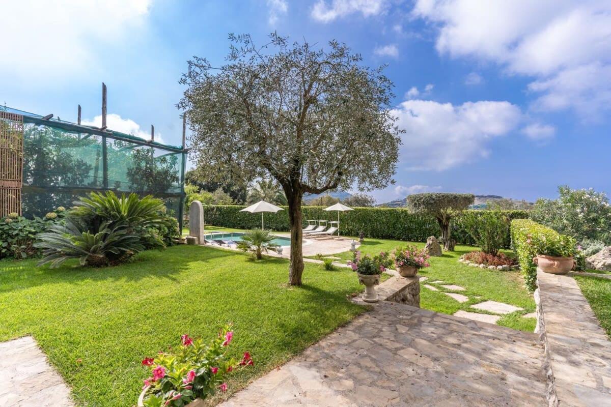 Villa Mimosa Rustic Elegance Views & Pool 马萨鲁布朗斯 外观 照片