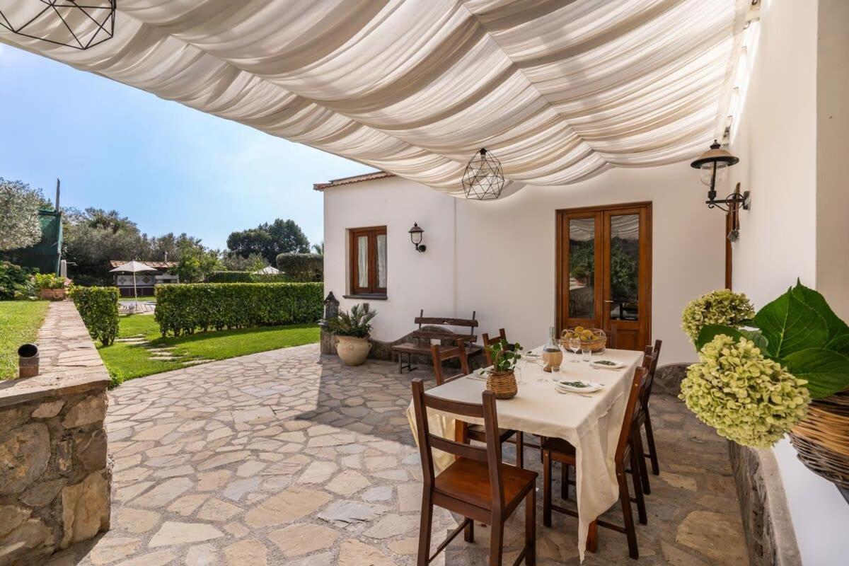 Villa Mimosa Rustic Elegance Views & Pool 马萨鲁布朗斯 外观 照片