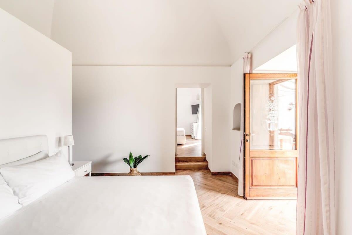 Villa Mimosa Rustic Elegance Views & Pool 马萨鲁布朗斯 外观 照片