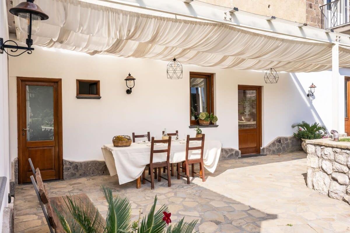Villa Mimosa Rustic Elegance Views & Pool 马萨鲁布朗斯 外观 照片