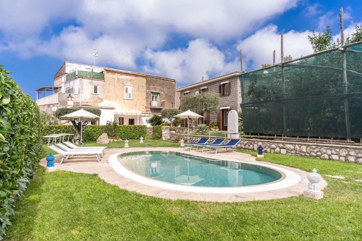 Villa Mimosa Rustic Elegance Views & Pool 马萨鲁布朗斯 外观 照片