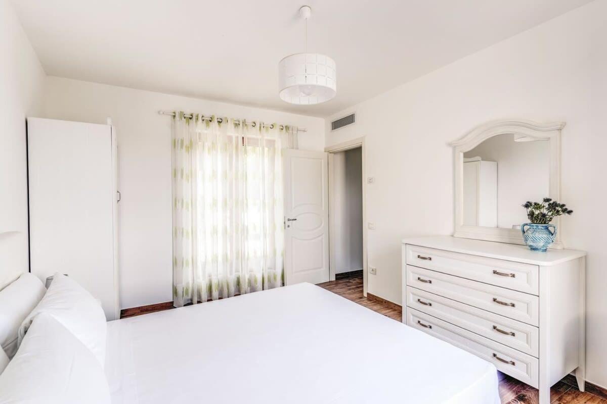 Villa Mimosa Rustic Elegance Views & Pool 马萨鲁布朗斯 外观 照片