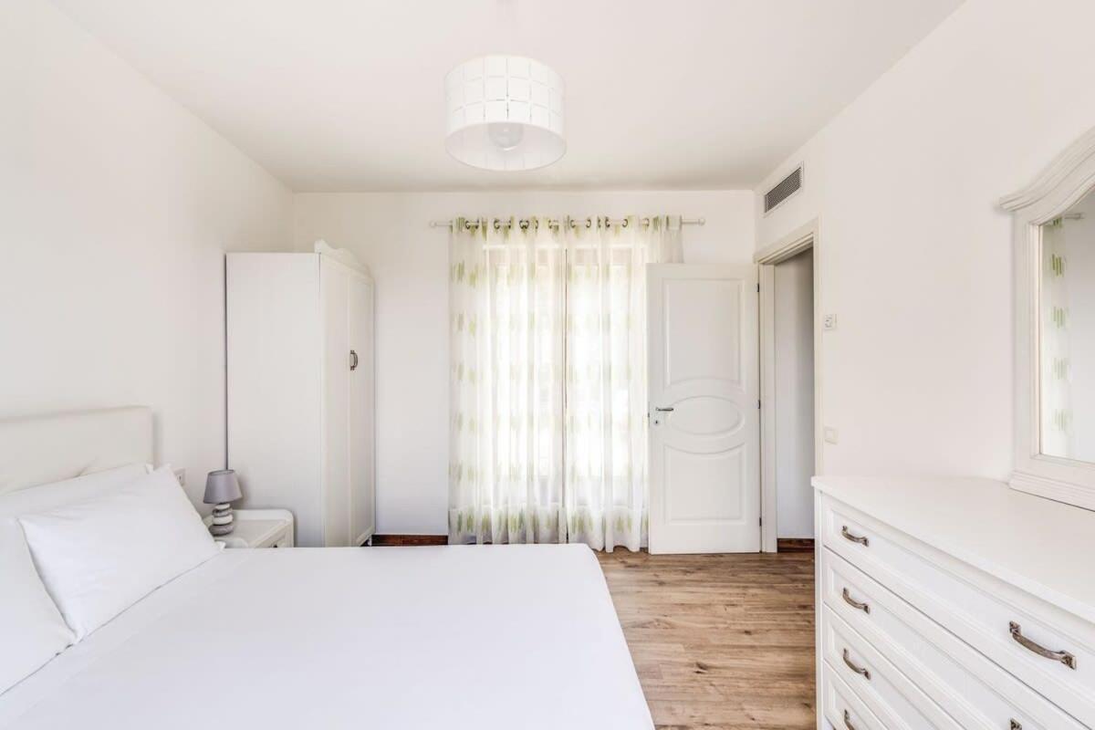 Villa Mimosa Rustic Elegance Views & Pool 马萨鲁布朗斯 外观 照片