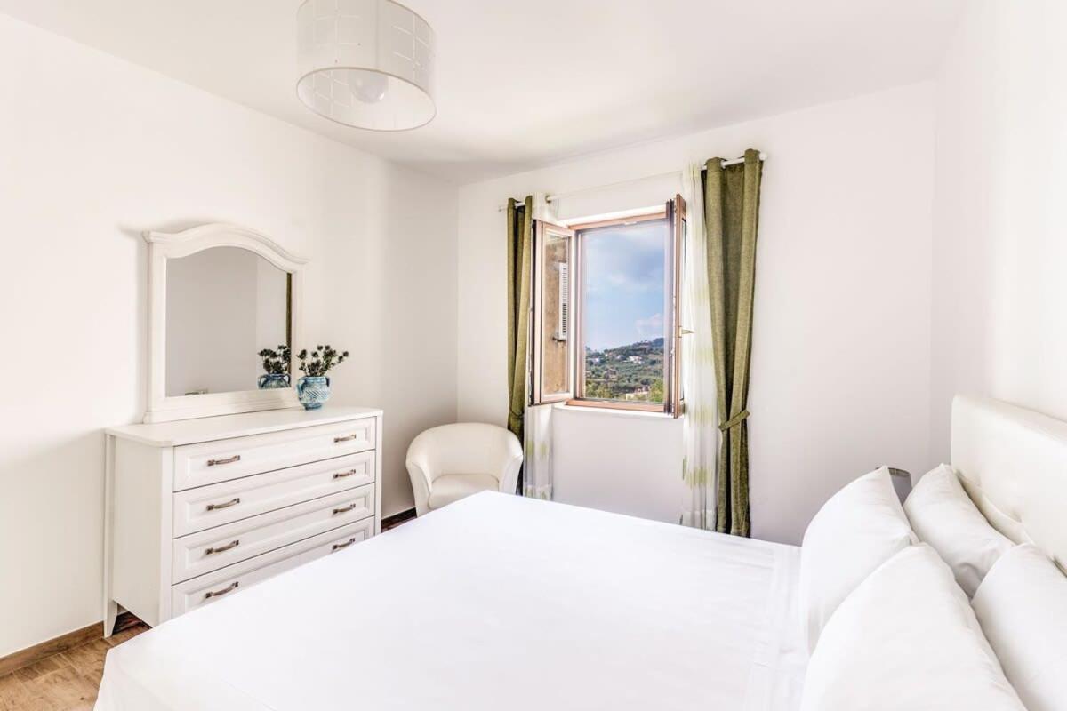 Villa Mimosa Rustic Elegance Views & Pool 马萨鲁布朗斯 外观 照片